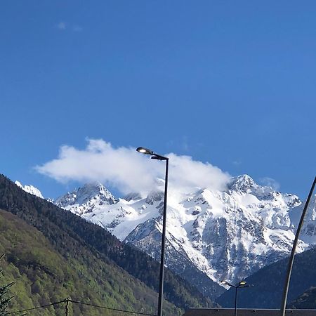Appart T 3 Bagneres-De-Luchon Vue Montagne - Piscine Mi Juin ภายนอก รูปภาพ