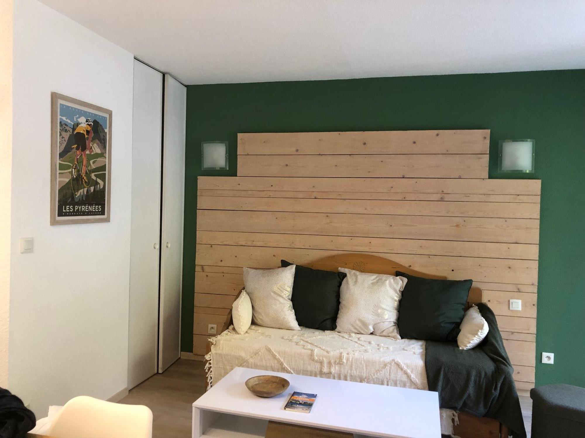 Appart T 3 Bagneres-De-Luchon Vue Montagne - Piscine Mi Juin ภายนอก รูปภาพ