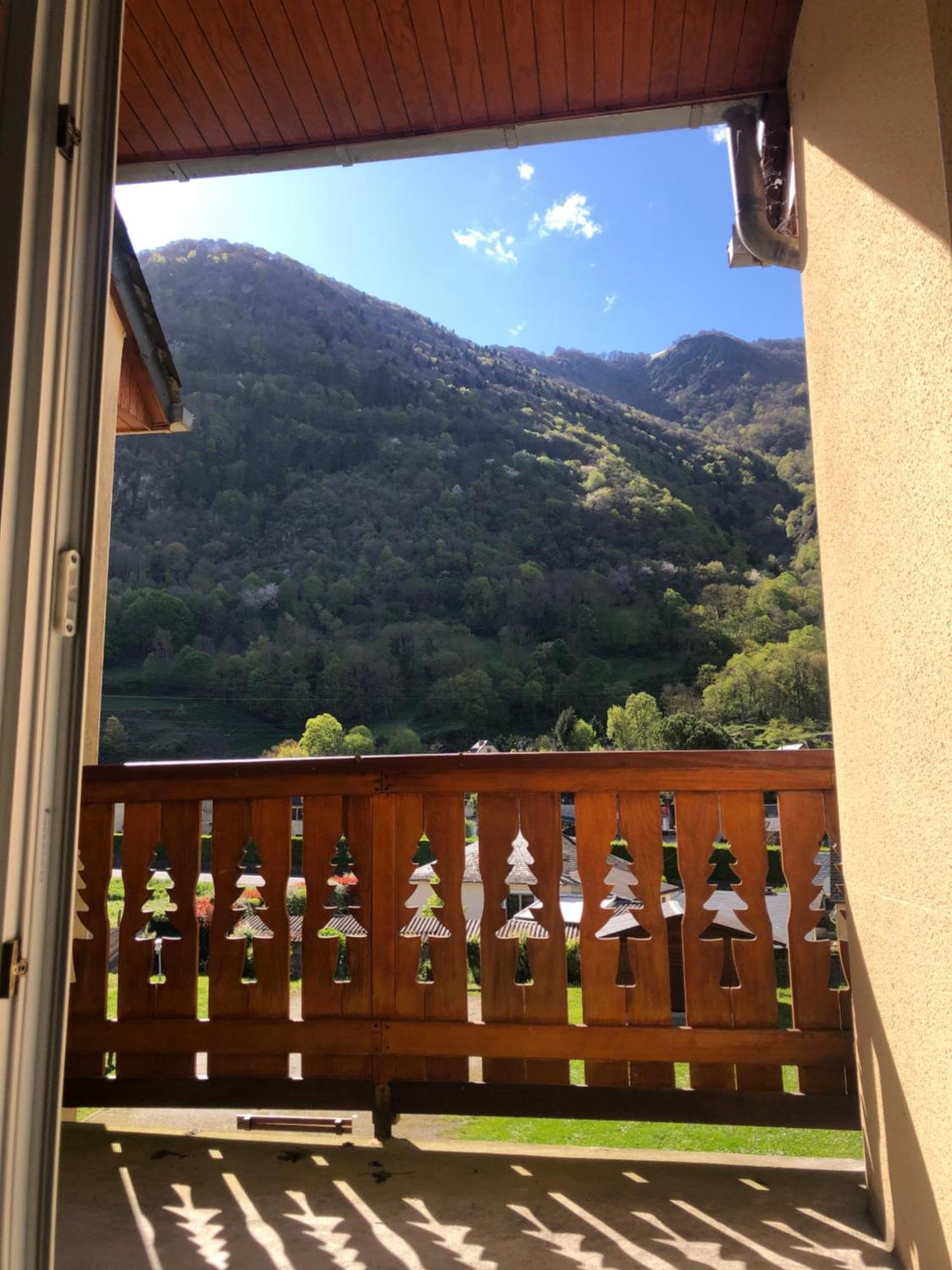 Appart T 3 Bagneres-De-Luchon Vue Montagne - Piscine Mi Juin ภายนอก รูปภาพ